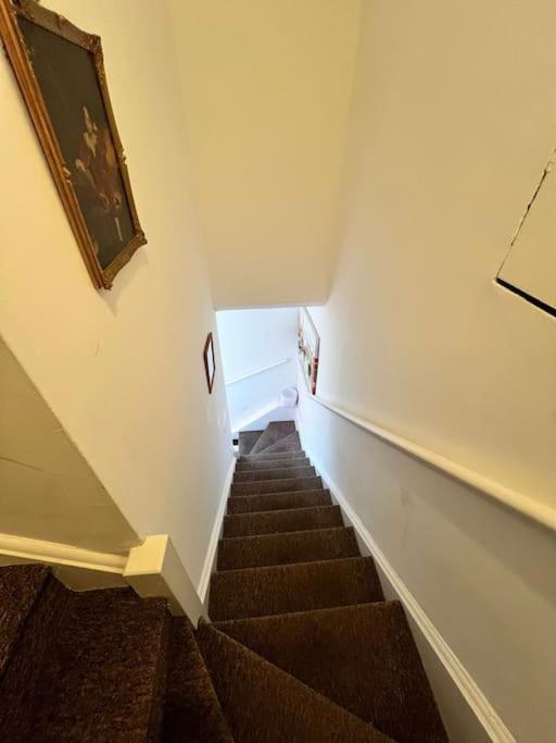 Bright, First Floor, One Bedroom Flat In Wimborne Wimborne Minster Bagian luar foto